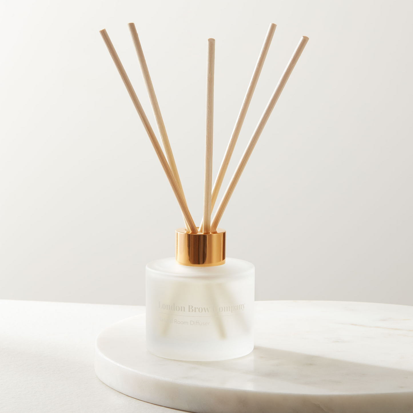 Natural reed diffuser 100ml – long-lasting clean fragrance in glass bottle – London Beauty Company