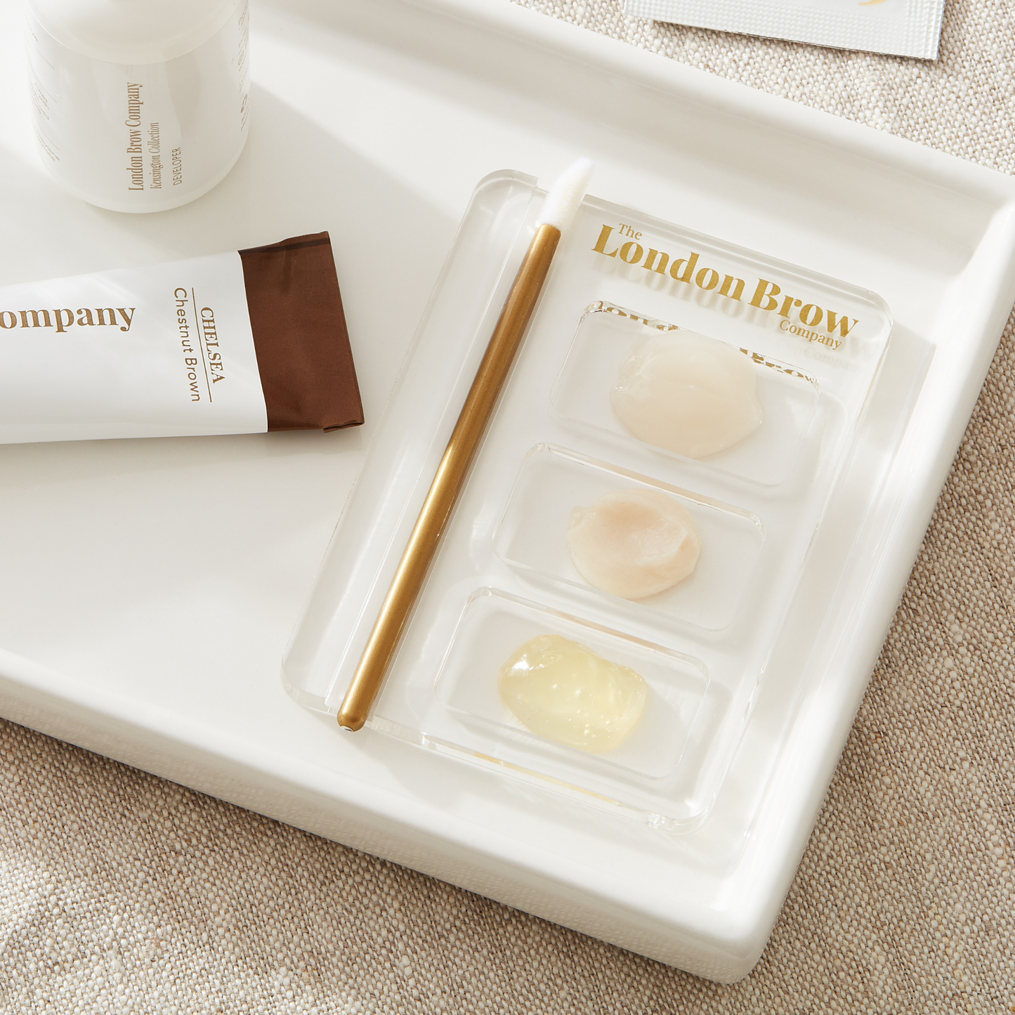Acrylic Mixing Tray & Product Holder – For Brow & Lash Treatments