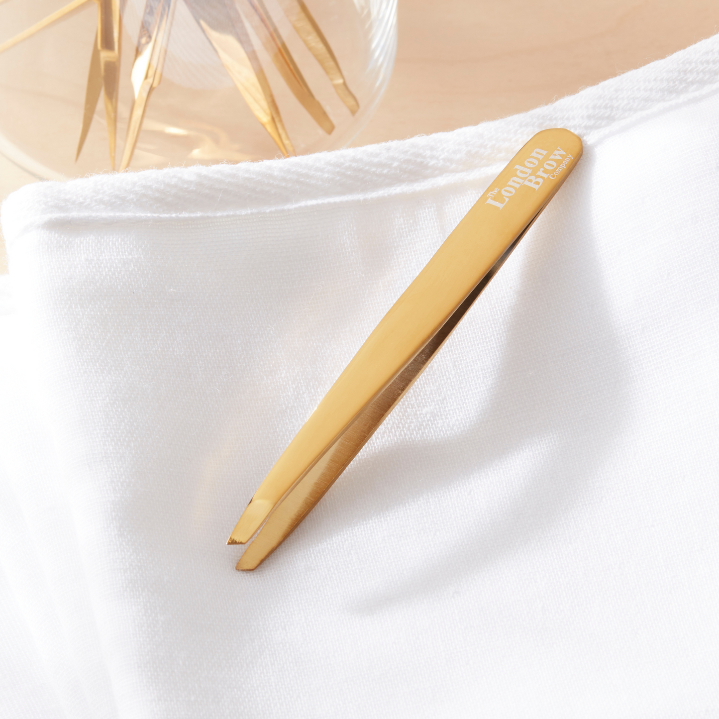 Gold Angled Brow Tweezers – Precision Tool for Effortless Shaping