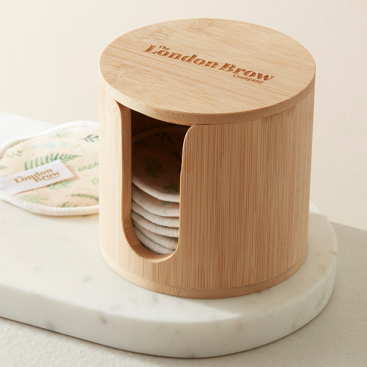 Sustainable Bamboo Holder for Reusable Cotton Pads — Plastic-Free Alternative
