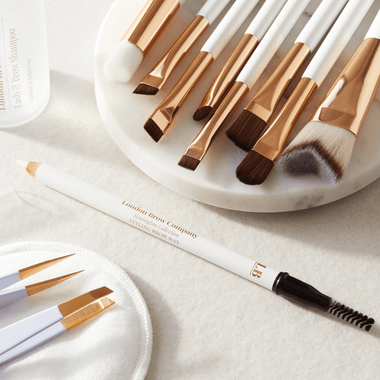 Brow Wax Pencil – Invisible Brow Wax and Primer for Flawless Makeup